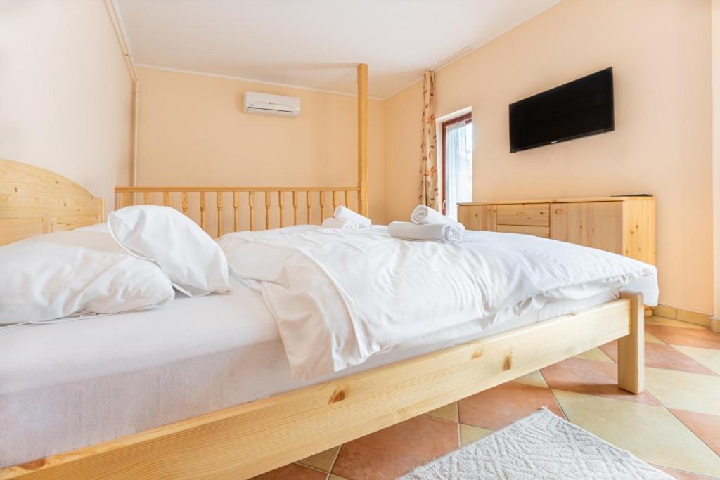 Varazsko Apartman Gyula Exteriör bild